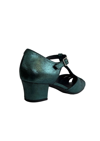 Grønne sko med spænde og metallisk udtryk fra Nordic ShoePeople